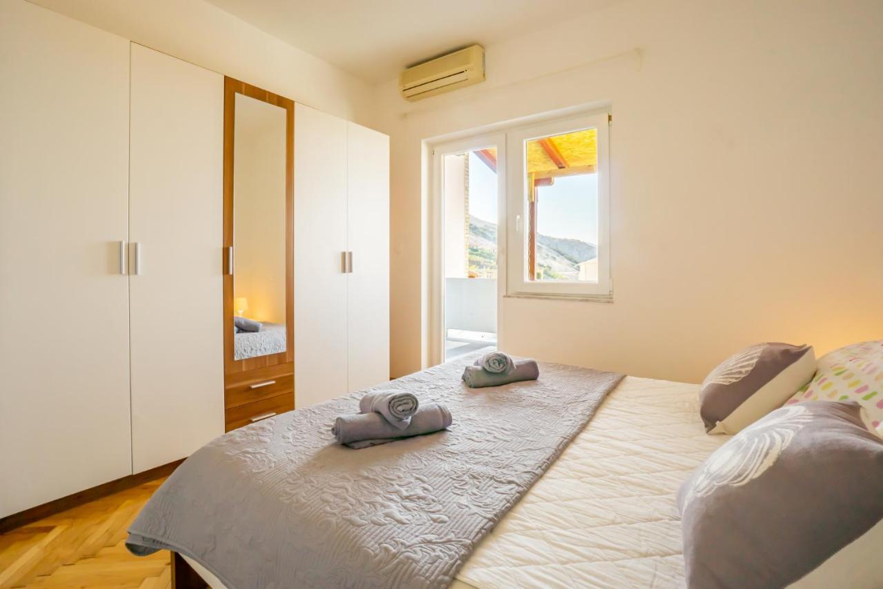 Kob Orog Good Location With Sea Views And Modern Decor Appartement Metajna Buitenkant foto