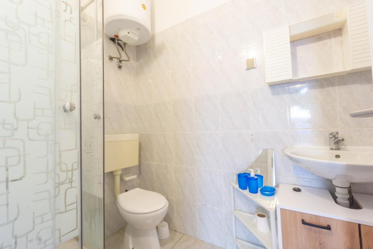 Kob Orog Good Location With Sea Views And Modern Decor Appartement Metajna Buitenkant foto