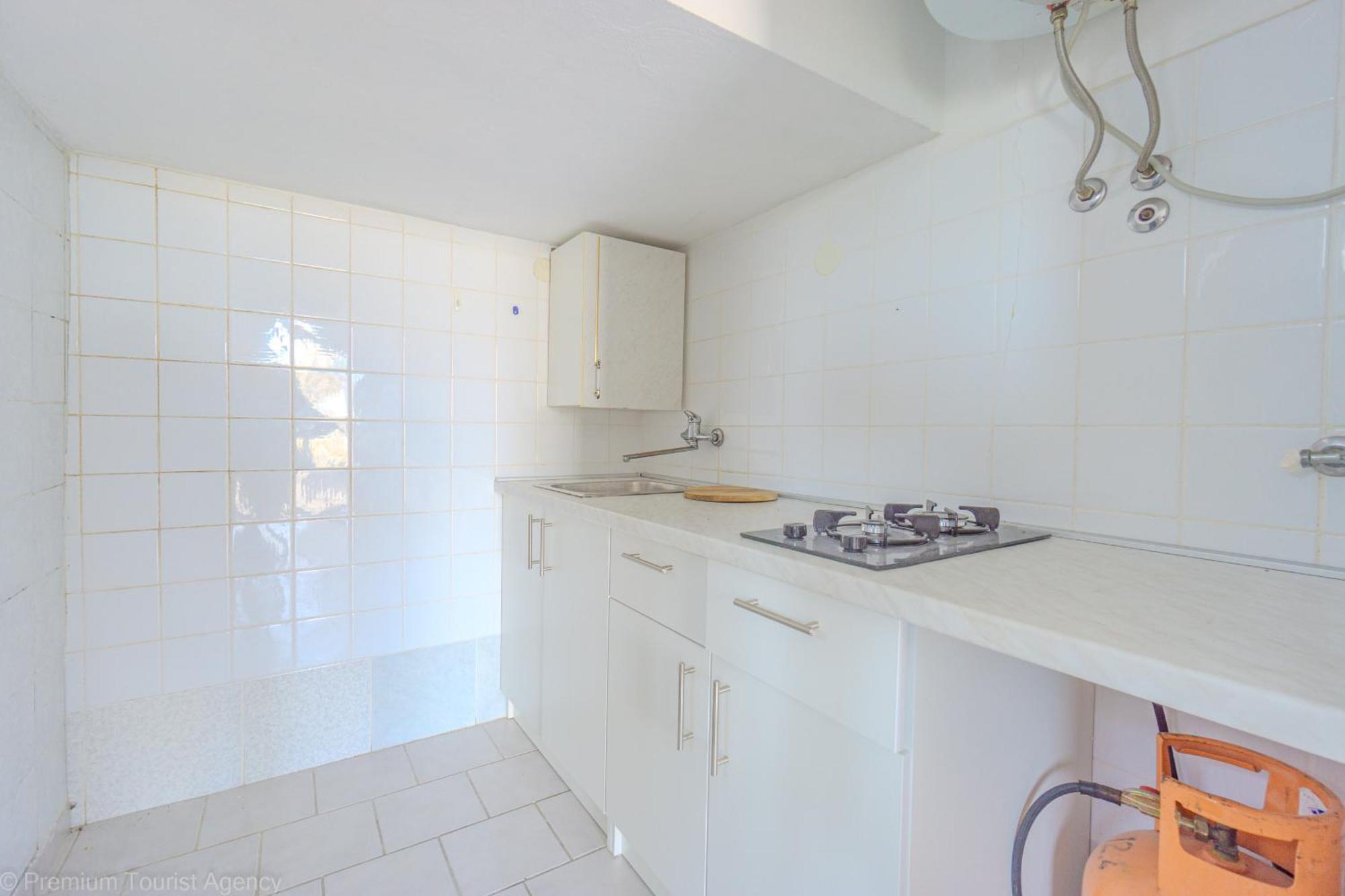 Kob Orog Good Location With Sea Views And Modern Decor Appartement Metajna Buitenkant foto
